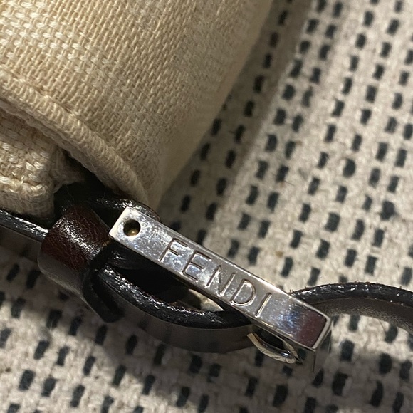 🛍SOLD🛍 Fendi Zucca Baguette - Picture 8 of 10